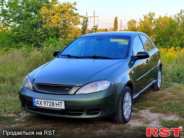 Зелений Шевроле Лачетті, об'ємом двигуна 1.6 л та пробігом 200 тис. км за 3800 $, фото 1 на Automoto.ua
