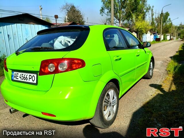 Зеленый Шевроле Лачетти, объемом двигателя 1.6 л и пробегом 5000 тыс. км за 2600 $, фото 1 на Automoto.ua