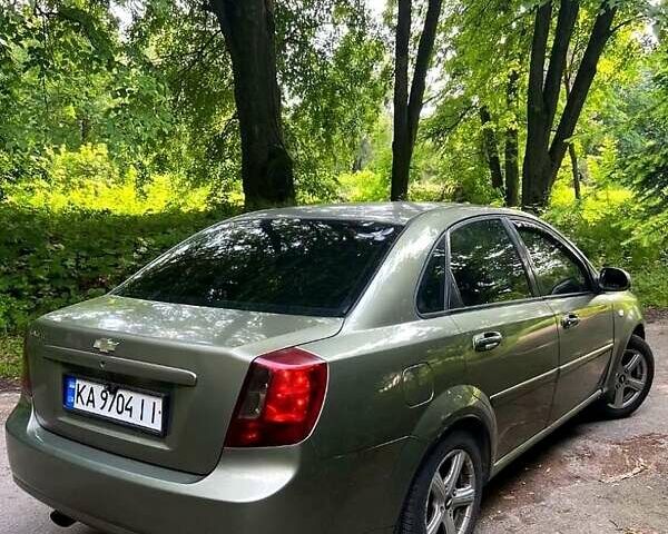 Зеленый Шевроле Лачетти, объемом двигателя 1.8 л и пробегом 216 тыс. км за 3800 $, фото 1 на Automoto.ua