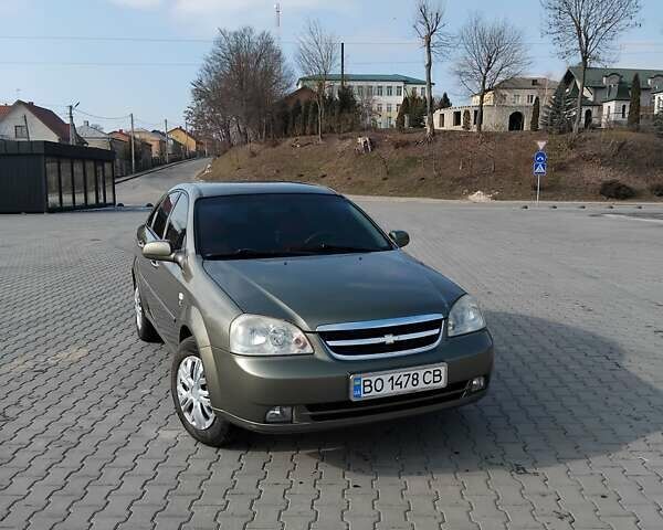 Зелений Шевроле Лачетті, об'ємом двигуна 1.8 л та пробігом 200 тис. км за 3399 $, фото 1 на Automoto.ua