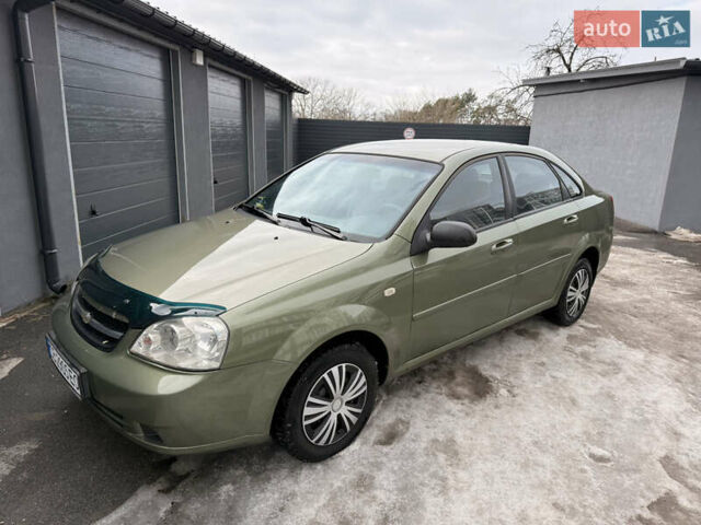 Зеленый Шевроле Лачетти, объемом двигателя 1.6 л и пробегом 244 тыс. км за 4000 $, фото 1 на Automoto.ua