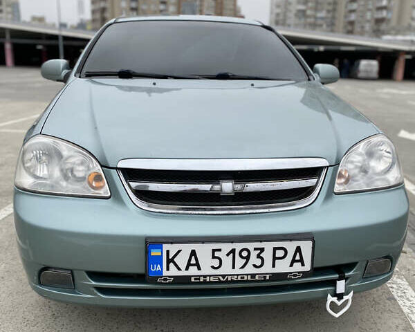 Зеленый Шевроле Лачетти, объемом двигателя 1.8 л и пробегом 215 тыс. км за 4200 $, фото 1 на Automoto.ua