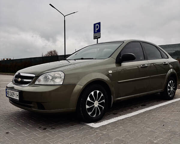 Зеленый Шевроле Лачетти, объемом двигателя 1.6 л и пробегом 240 тыс. км за 5500 $, фото 1 на Automoto.ua