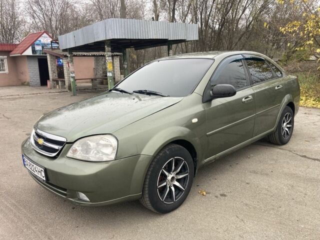 Зеленый Шевроле Лачетти, объемом двигателя 1.6 л и пробегом 280 тыс. км за 3800 $, фото 1 на Automoto.ua