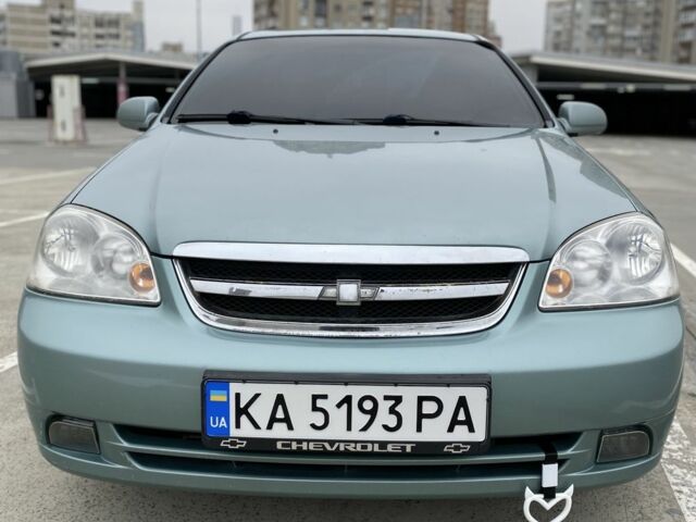 Зеленый Шевроле Лачетти, объемом двигателя 1.8 л и пробегом 315 тыс. км за 4400 $, фото 1 на Automoto.ua