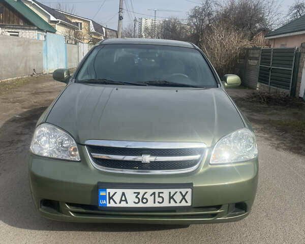 Зеленый Шевроле Лачетти, объемом двигателя 1.6 л и пробегом 242 тыс. км за 4500 $, фото 1 на Automoto.ua