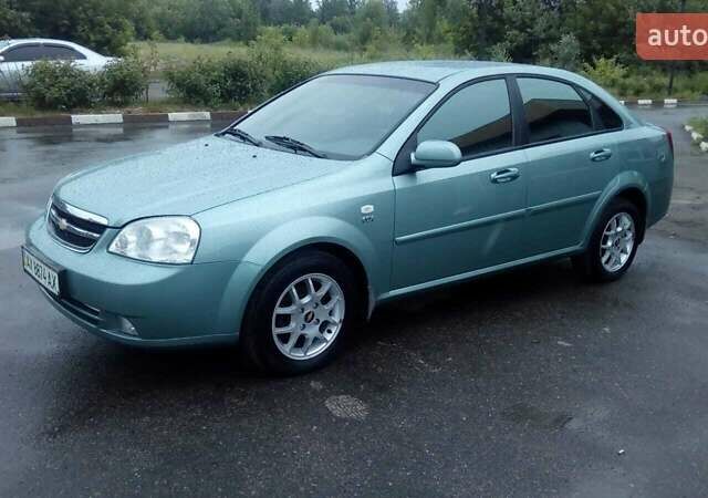 Зеленый Шевроле Лачетти, объемом двигателя 1.8 л и пробегом 120 тыс. км за 4000 $, фото 1 на Automoto.ua
