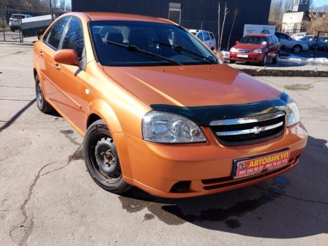 Оранжевый Шевроле Лачетти, объемом двигателя 1.8 л и пробегом 220 тыс. км за 3999 $, фото 1 на Automoto.ua