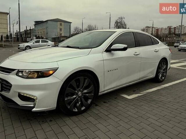 Белый Шевроле Малибу, объемом двигателя 2 л и пробегом 138 тыс. км за 12500 $, фото 1 на Automoto.ua