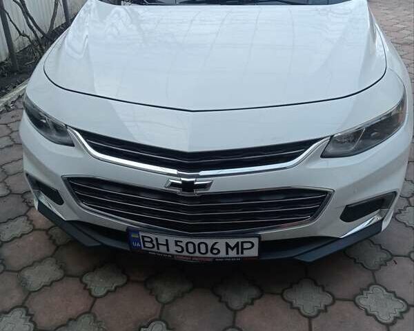 Білий Шевроле Малібу, об'ємом двигуна 2 л та пробігом 130 тис. км за 10500 $, фото 1 на Automoto.ua