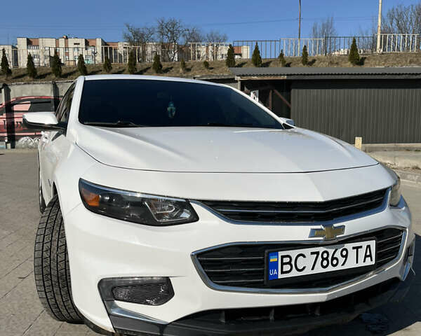 Белый Шевроле Малибу, объемом двигателя 1.49 л и пробегом 114 тыс. км за 10500 $, фото 1 на Automoto.ua