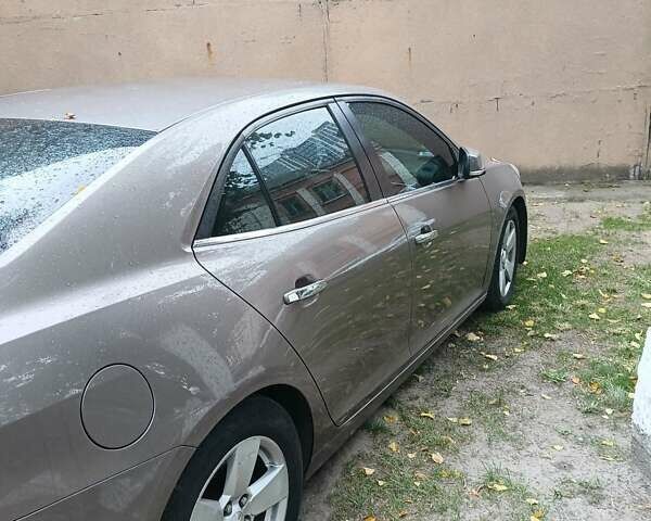 Коричневый Шевроле Малибу, объемом двигателя 2.4 л и пробегом 290 тыс. км за 9000 $, фото 1 на Automoto.ua