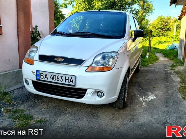 Білий Шевроле Матіз, об'ємом двигуна 0.8 л та пробігом 130 тис. км за 2499 $, фото 1 на Automoto.ua