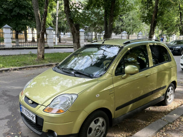 Желтый Шевроле Матиз, объемом двигателя 1 л и пробегом 106 тыс. км за 3400 $, фото 1 на Automoto.ua