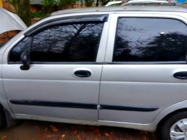 Серый Шевроле Матиз, объемом двигателя 0.8 л и пробегом 128 тыс. км за 1800 $, фото 1 на Automoto.ua