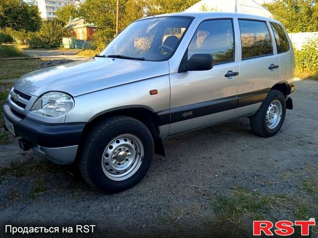 Шевроле Нива, объемом двигателя 1.7 л и пробегом 70 тыс. км за 5100 $, фото 1 на Automoto.ua