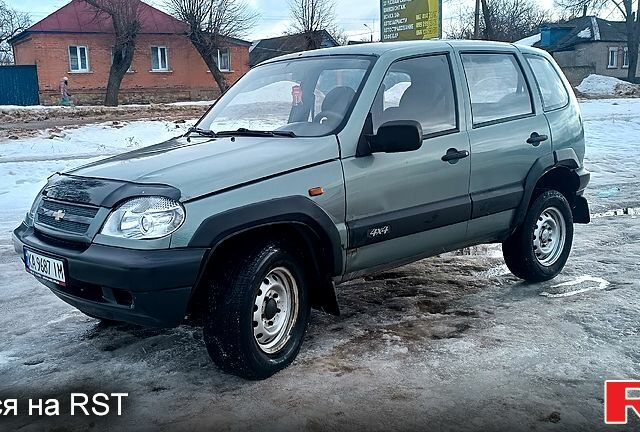 Шевроле Нива, объемом двигателя 1.7 л и пробегом 11 тыс. км за 3500 $, фото 1 на Automoto.ua