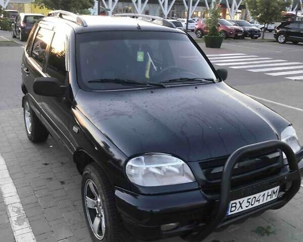 Шевроле Нива 2007 у Хмельницькому на Automoto.ua Шевроле Нива, об'ємом двигуна 1.7 л та пробігом 157 тис. км за 3500 $, фото 1 на Automoto.ua