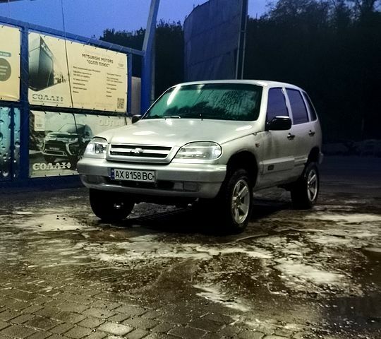 Шевроле Нива, объемом двигателя 1.7 л и пробегом 87 тыс. км за 3200 $, фото 1 на Automoto.ua