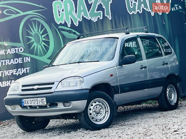 Сірий Шевроле Нива, об'ємом двигуна 1.69 л та пробігом 232 тис. км за 3400 $, фото 1 на Automoto.ua