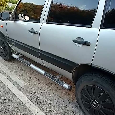 Серый Шевроле Нива, объемом двигателя 1.7 л и пробегом 230 тыс. км за 3200 $, фото 1 на Automoto.ua