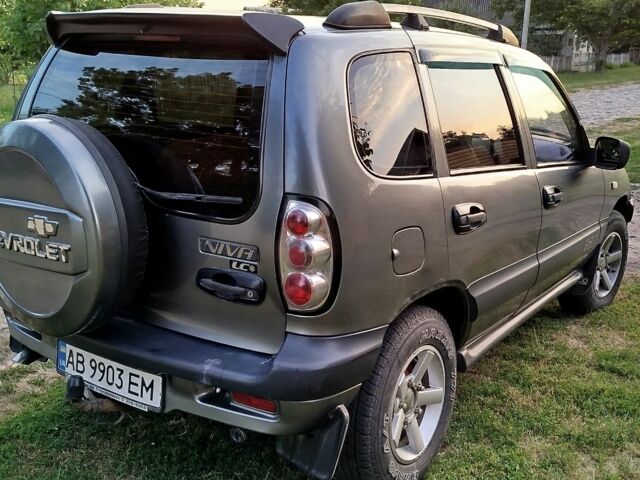 Сірий Шевроле Нива, об'ємом двигуна 0 л та пробігом 160 тис. км за 4100 $, фото 1 на Automoto.ua