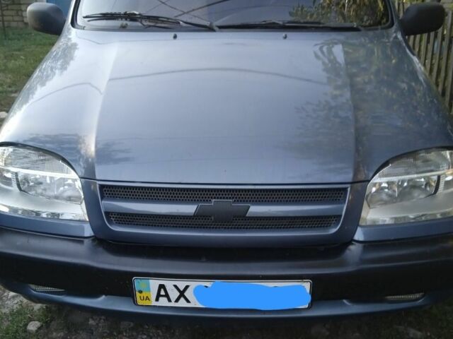 Серый Шевроле Нива, объемом двигателя 0 л и пробегом 210 тыс. км за 3500 $, фото 1 на Automoto.ua