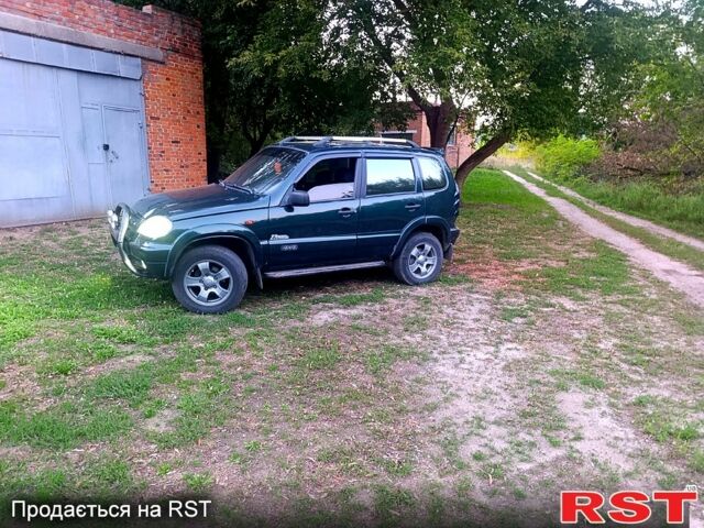 Зеленый Шевроле Нива, объемом двигателя 1.7 л и пробегом 0 тыс. км за 4000 $, фото 1 на Automoto.ua