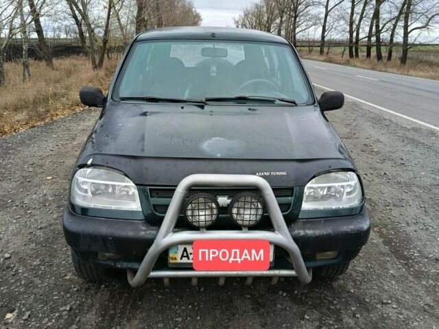 Зелений Шевроле Нива, об'ємом двигуна 0 л та пробігом 195 тис. км за 2700 $, фото 1 на Automoto.ua