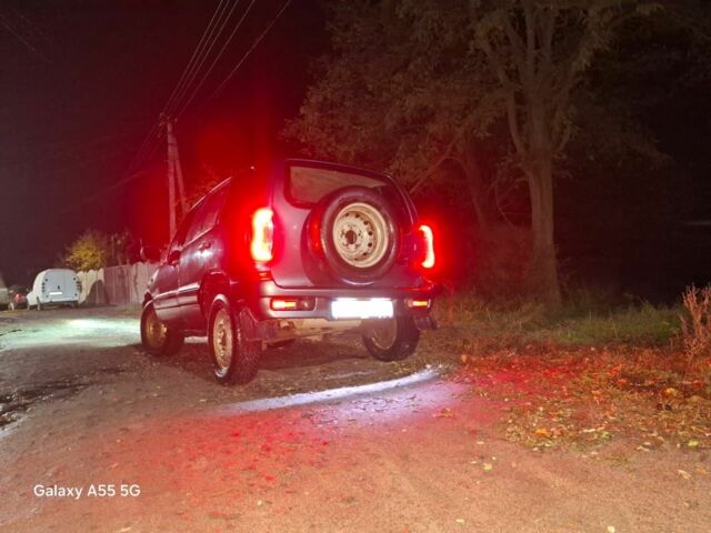 Зелений Шевроле Нива, об'ємом двигуна 1.7 л та пробігом 230 тис. км за 3300 $, фото 1 на Automoto.ua