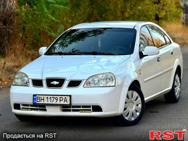 Белый Шевроле Нубира, объемом двигателя 1.8 л и пробегом 290 тыс. км за 2900 $, фото 1 на Automoto.ua