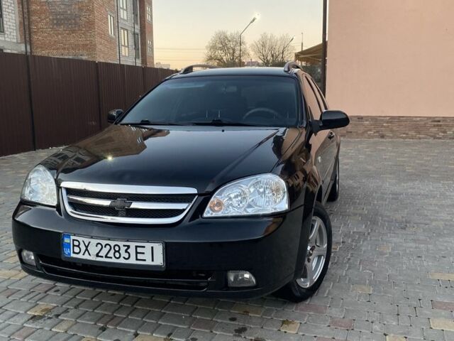 Черный Шевроле Нубира, объемом двигателя 1.6 л и пробегом 278 тыс. км за 4200 $, фото 1 на Automoto.ua