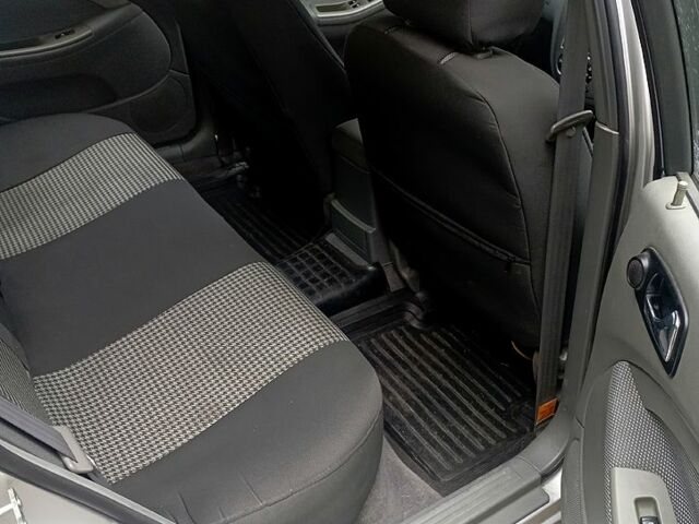 Шевроле Нубира, объемом двигателя 1.6 л и пробегом 125 тыс. км за 2200 $, фото 1 на Automoto.ua