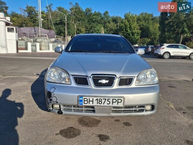 Серый Шевроле Нубира, объемом двигателя 1.8 л и пробегом 400 тыс. км за 2699 $, фото 1 на Automoto.ua