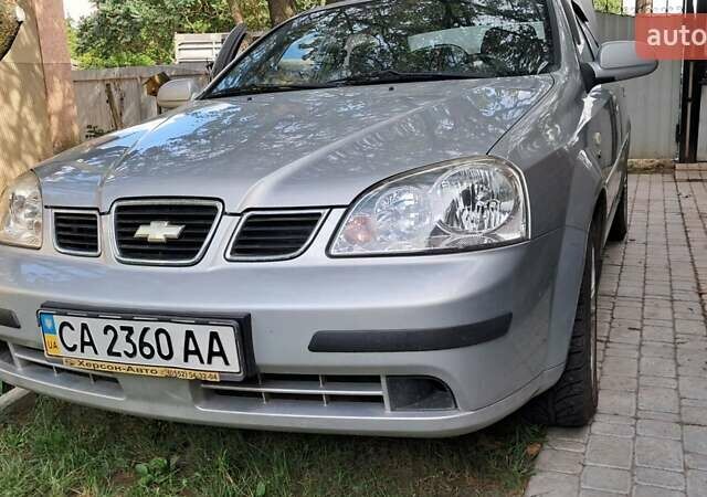 Серый Шевроле Нубира, объемом двигателя 1.8 л и пробегом 104 тыс. км за 4000 $, фото 1 на Automoto.ua