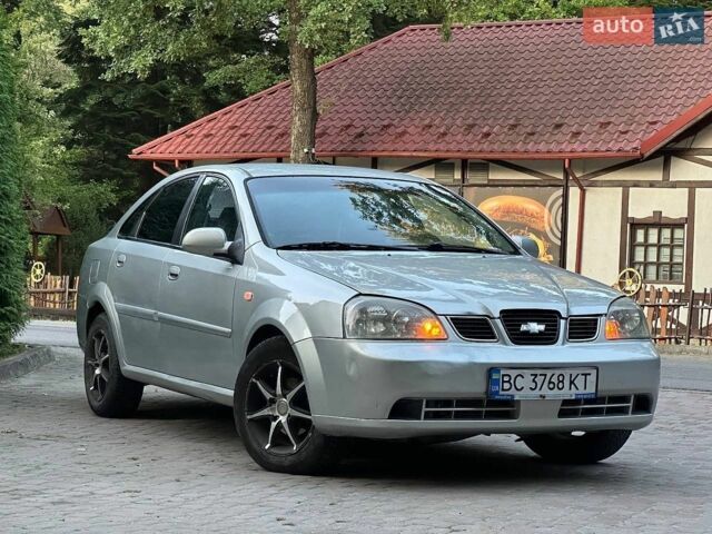 Сірий Шевроле Нубіра, об'ємом двигуна 1.8 л та пробігом 327 тис. км за 2650 $, фото 1 на Automoto.ua