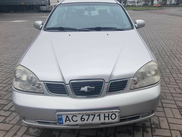 Серый Шевроле Нубира, объемом двигателя 1.8 л и пробегом 291 тыс. км за 3700 $, фото 1 на Automoto.ua