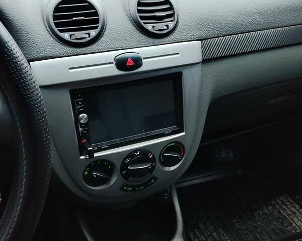 Сірий Шевроле Нубіра, об'ємом двигуна 1.6 л та пробігом 277 тис. км за 4500 $, фото 1 на Automoto.ua