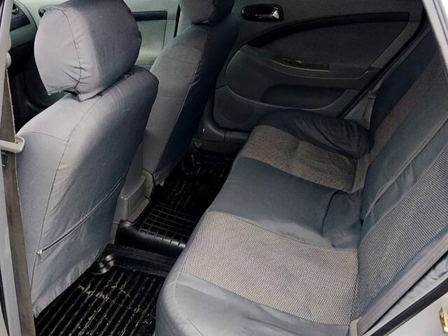 Серый Шевроле Нубира, объемом двигателя 1.6 л и пробегом 277 тыс. км за 4500 $, фото 1 на Automoto.ua