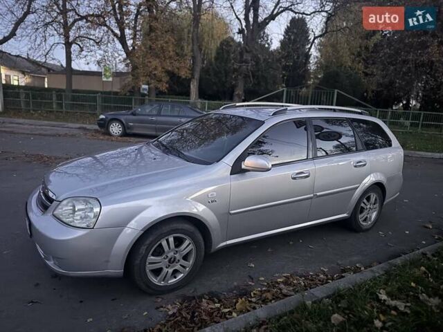 Серый Шевроле Нубира, объемом двигателя 1.8 л и пробегом 257 тыс. км за 3500 $, фото 1 на Automoto.ua