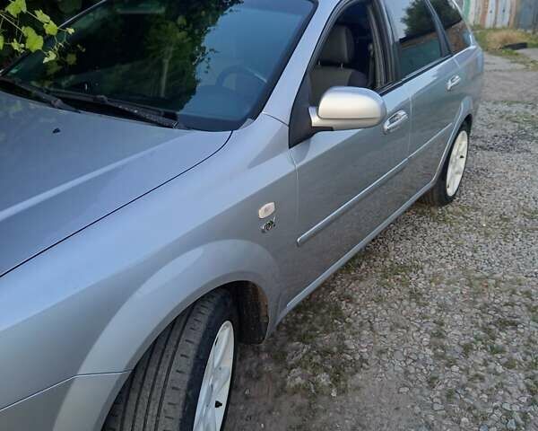 Сірий Шевроле Нубіра, об'ємом двигуна 1.8 л та пробігом 275 тис. км за 4500 $, фото 1 на Automoto.ua