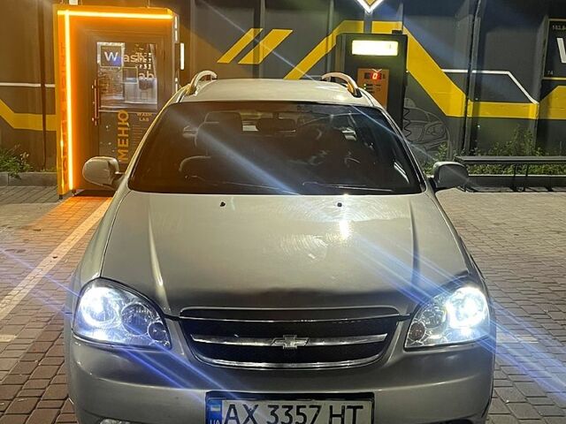 Серый Шевроле Нубира, объемом двигателя 1.6 л и пробегом 300 тыс. км за 3100 $, фото 1 на Automoto.ua