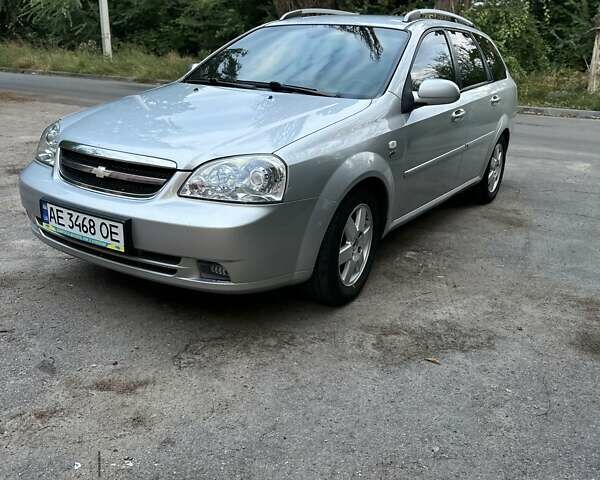 Серый Шевроле Нубира, объемом двигателя 1.8 л и пробегом 264 тыс. км за 5555 $, фото 1 на Automoto.ua