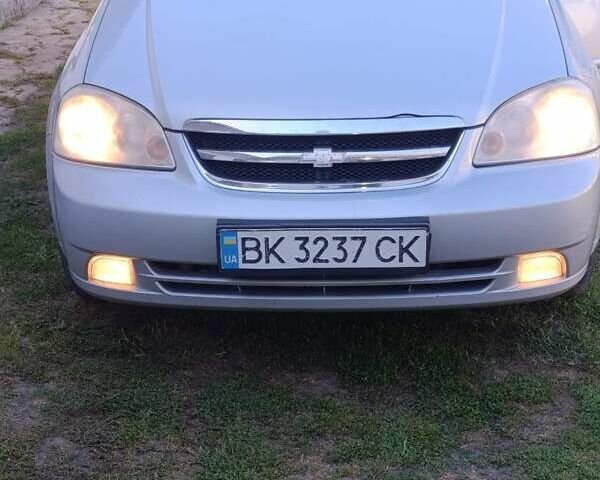 Серый Шевроле Нубира, объемом двигателя 1.6 л и пробегом 264 тыс. км за 4100 $, фото 1 на Automoto.ua