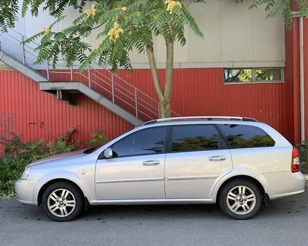 Серый Шевроле Нубира, объемом двигателя 1.8 л и пробегом 177 тыс. км за 5200 $, фото 1 на Automoto.ua