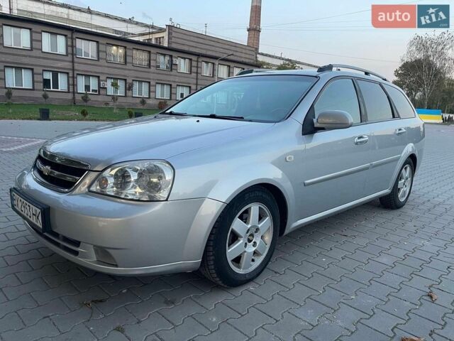 Серый Шевроле Нубира, объемом двигателя 2 л и пробегом 183 тыс. км за 3800 $, фото 1 на Automoto.ua