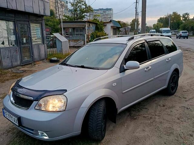 Серый Шевроле Нубира, объемом двигателя 1.6 л и пробегом 205 тыс. км за 4500 $, фото 1 на Automoto.ua