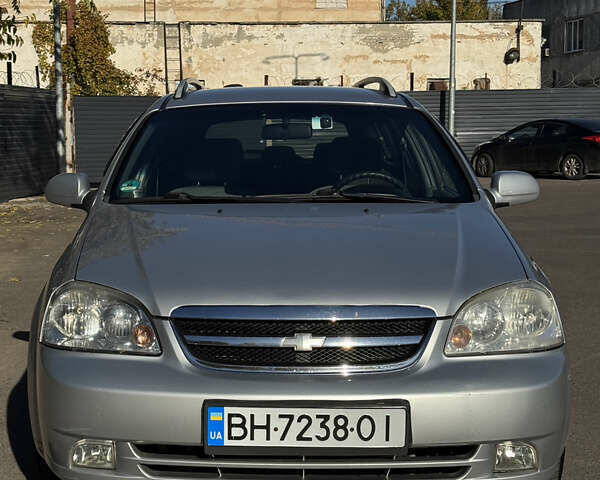 Серый Шевроле Нубира, объемом двигателя 1.6 л и пробегом 264 тыс. км за 4500 $, фото 1 на Automoto.ua