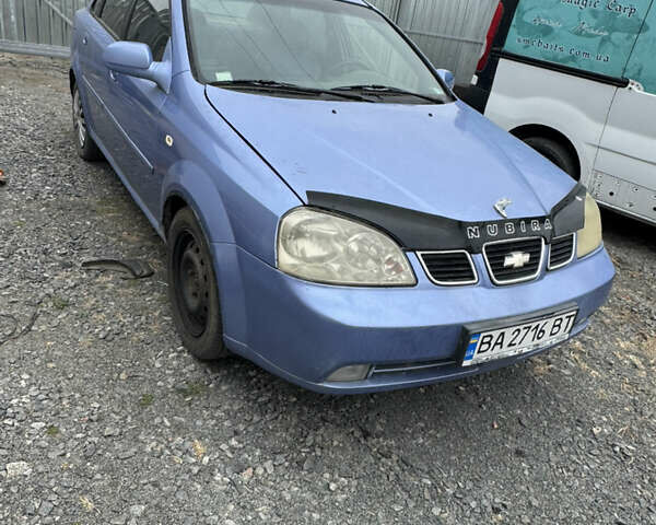 Синий Шевроле Нубира, объемом двигателя 1.8 л и пробегом 380 тыс. км за 2100 $, фото 1 на Automoto.ua