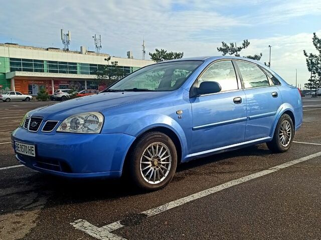 Синій Шевроле Нубіра, об'ємом двигуна 1.6 л та пробігом 275 тис. км за 3199 $, фото 1 на Automoto.ua